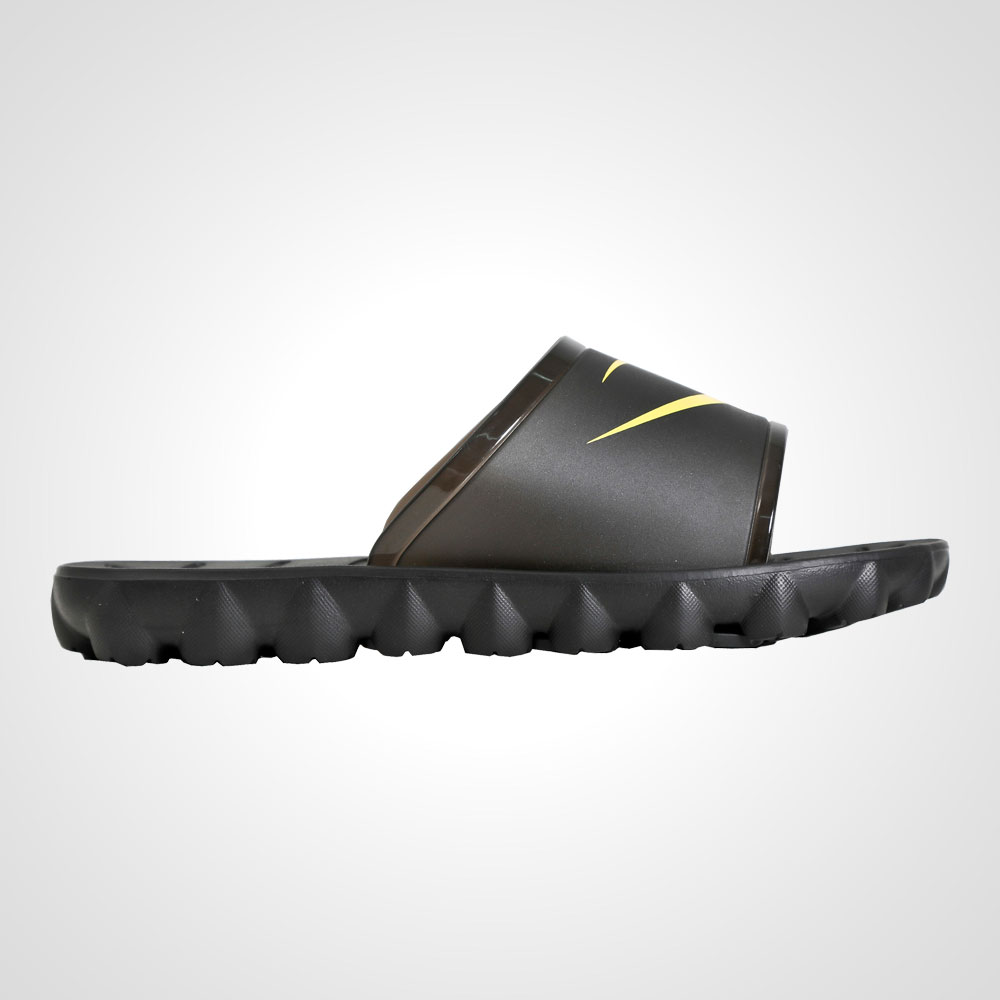 シャワーサンダル4