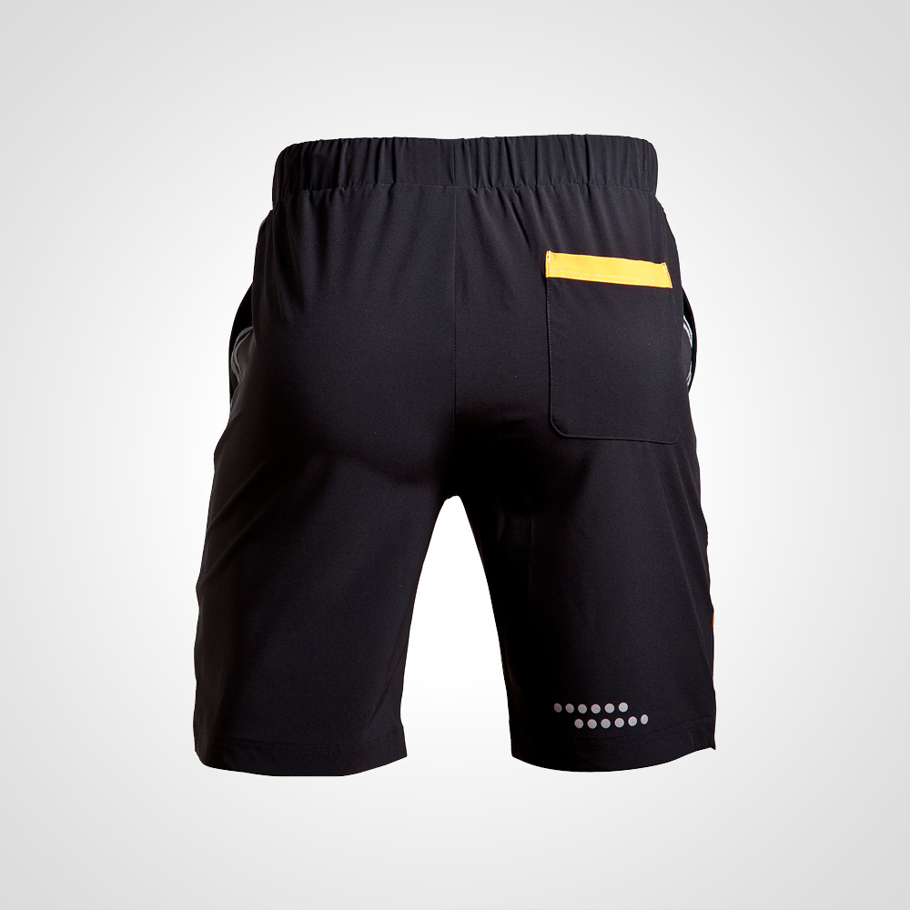 4Dトレーニングハーフパンツ1