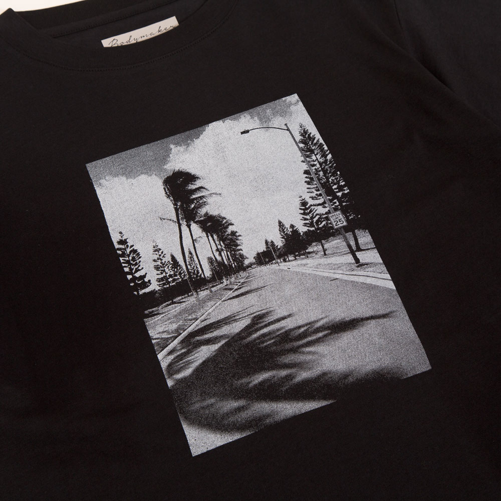 【UV加工】肌ざわりなめらか グラフィックTシャツ