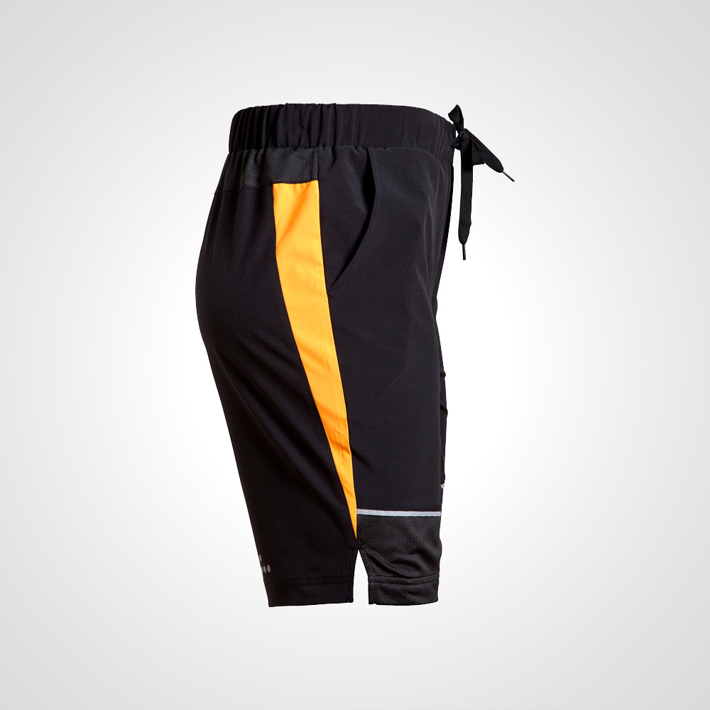 4Dトレーニングハーフパンツ2