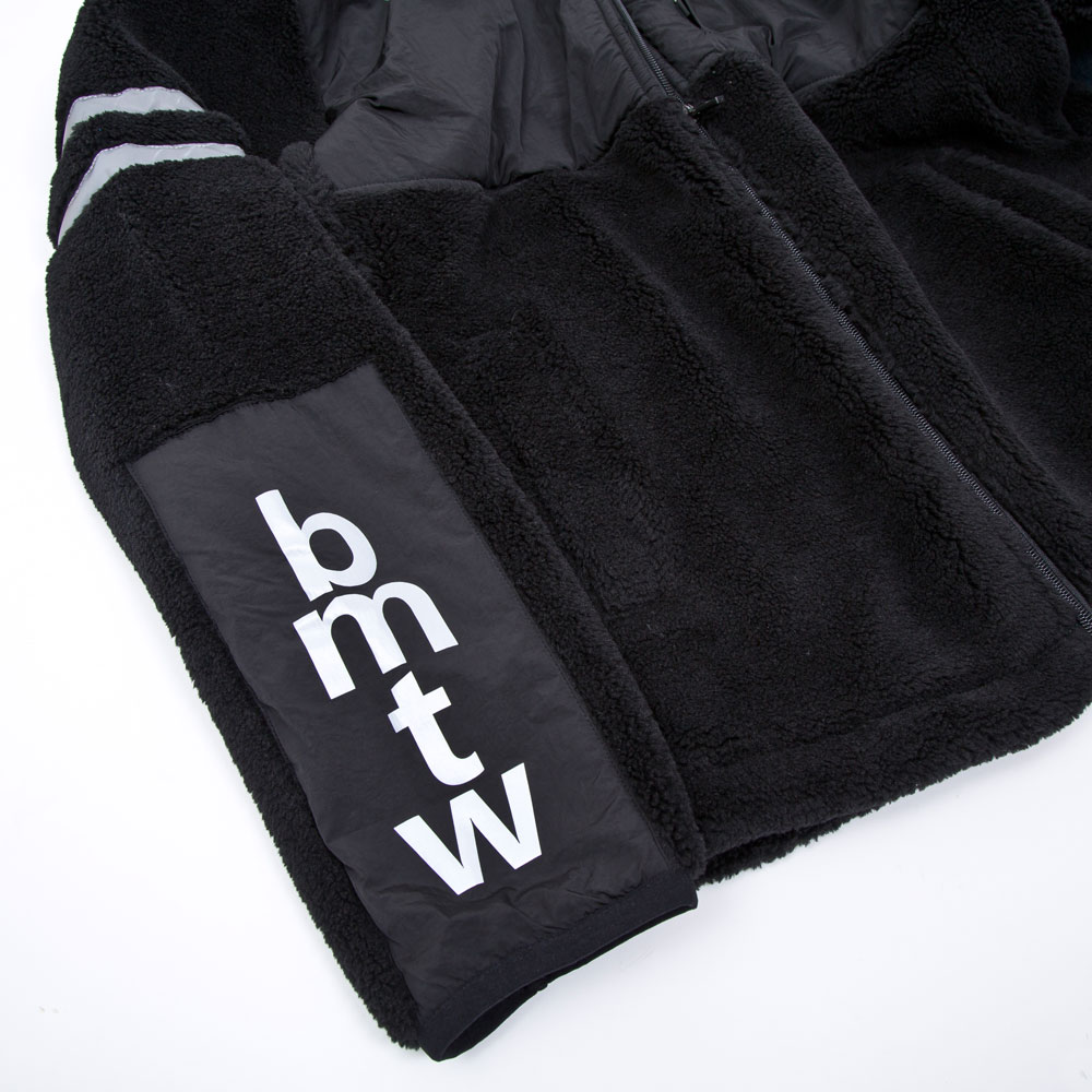 bmtw トレーニングボアジャケット