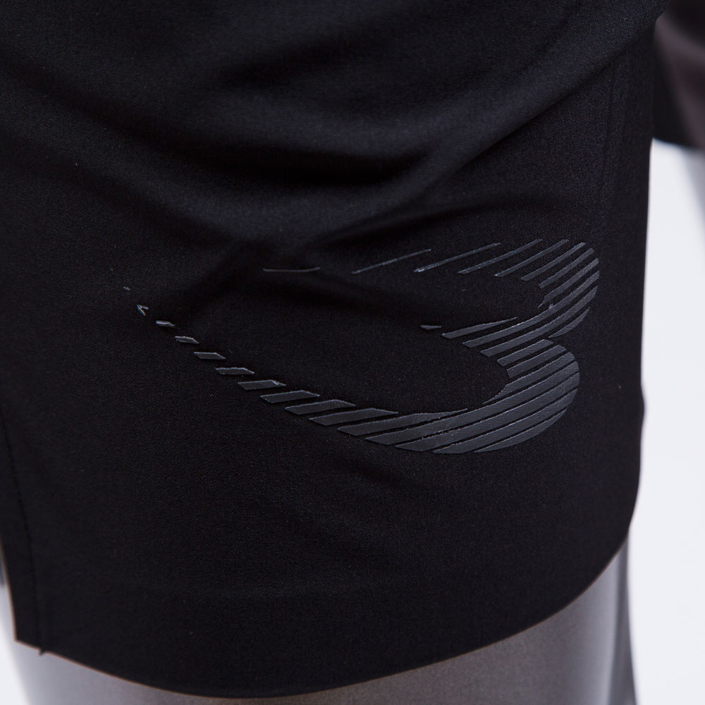 bmtw ストレッチ トレーニングパンツ