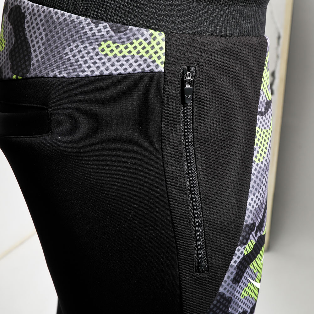 bmtw ストレッチトレーニングパンツ2
