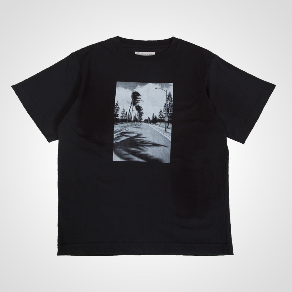 【UV加工】肌ざわりなめらか グラフィックTシャツ