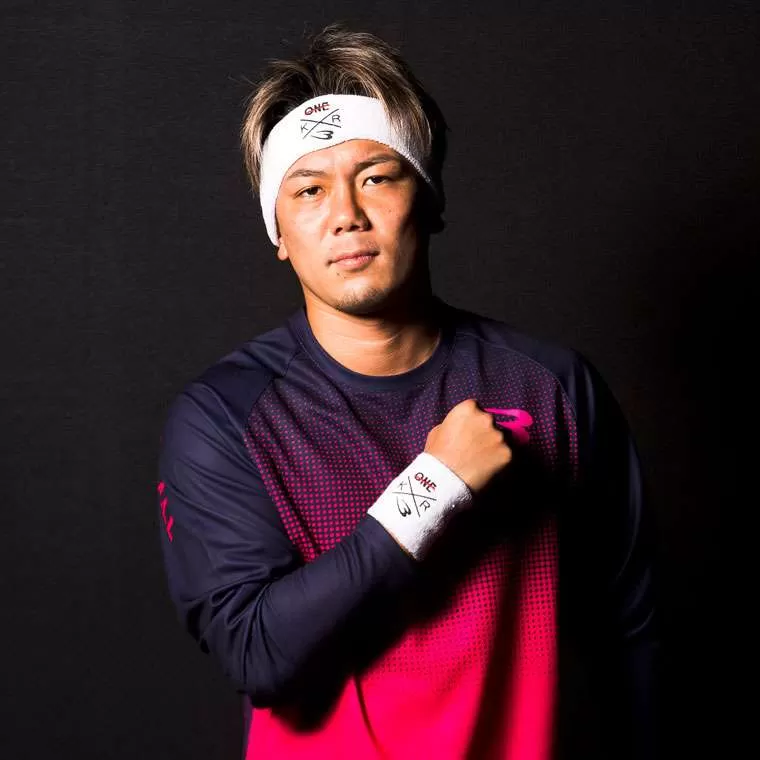 TEAM ONE×BODYMAKER コラボ リストバンド
