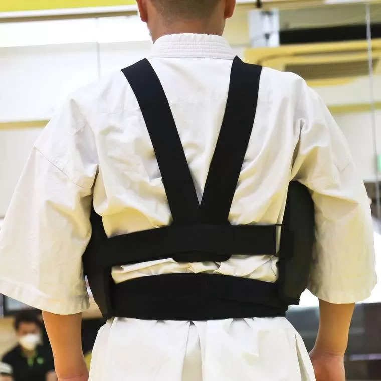 ボディプロテクター