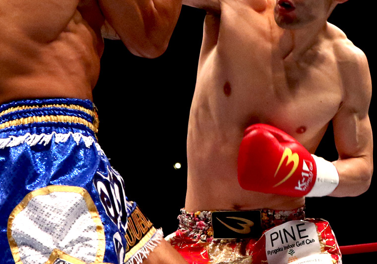 MT139 K−1Tシャツ3 K-1チャンピオンTシャツ フェザー級チャンピオンの武尊選手、スーパー・フェザー級チャンピオンの大雅選手、ライト級チャンピオンのウェイ・ルイ選手、スーパー・ライト級のチャンピオンゲーオ・ウィラサクレック選手