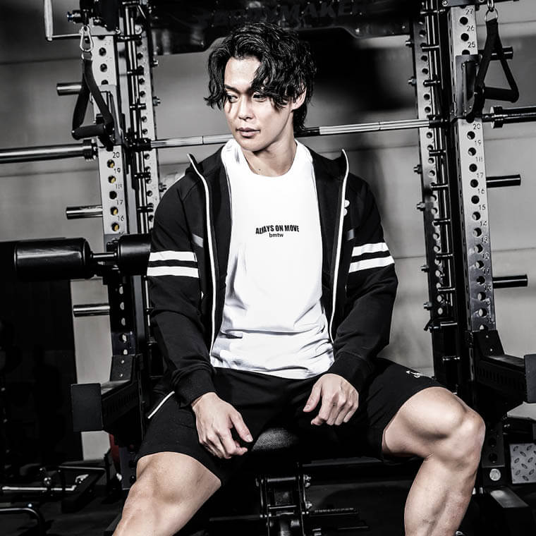 bmtw GYMウェア　パーカー１