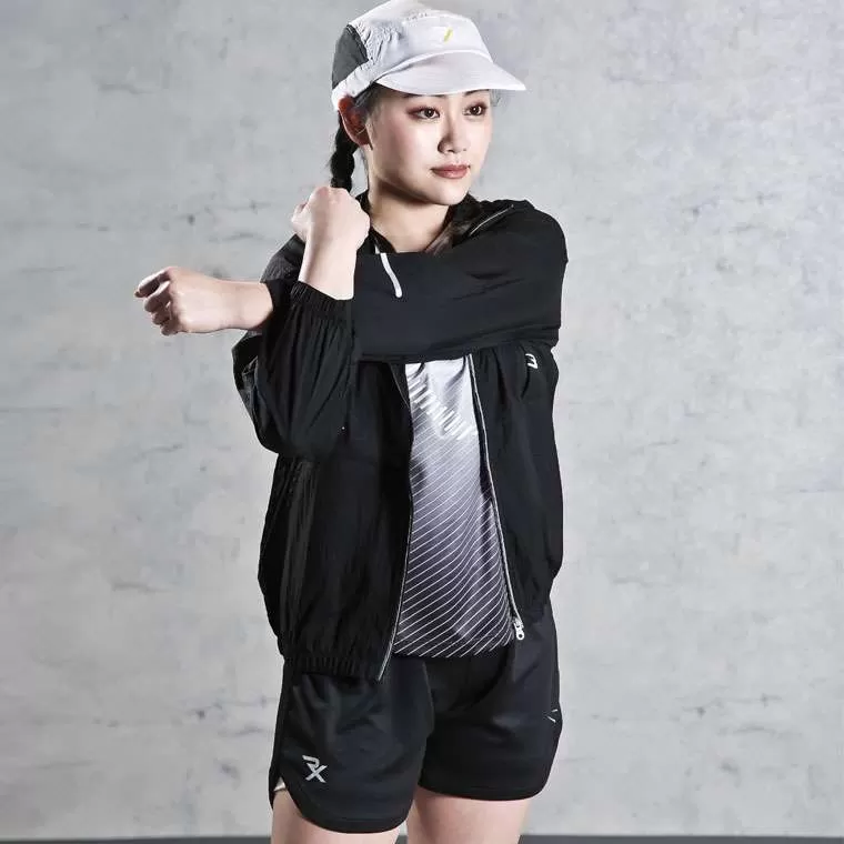 RX ULTRA FEATHERパーカー WOMEN